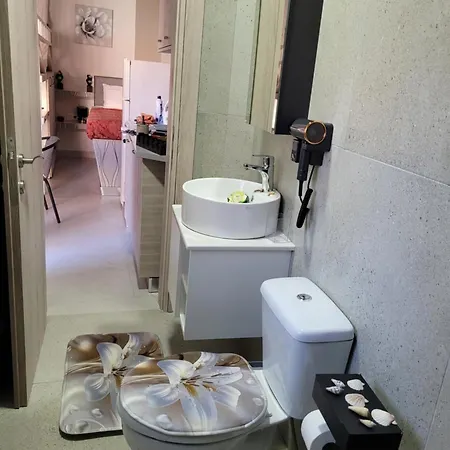 Sebastian Luxury House *